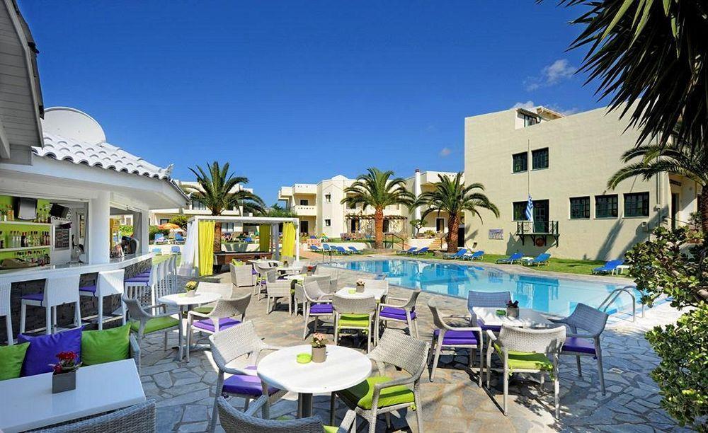 Kristalli Hotel Apartments マリア エクステリア 写真