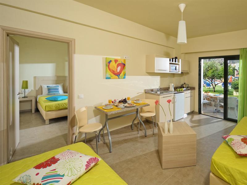Kristalli Hotel Apartments マリア エクステリア 写真