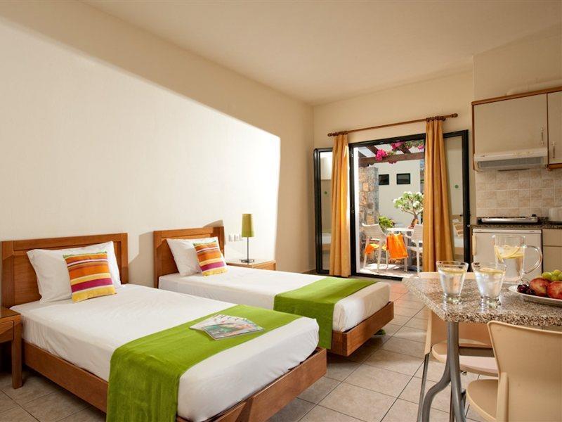 Kristalli Hotel Apartments マリア エクステリア 写真