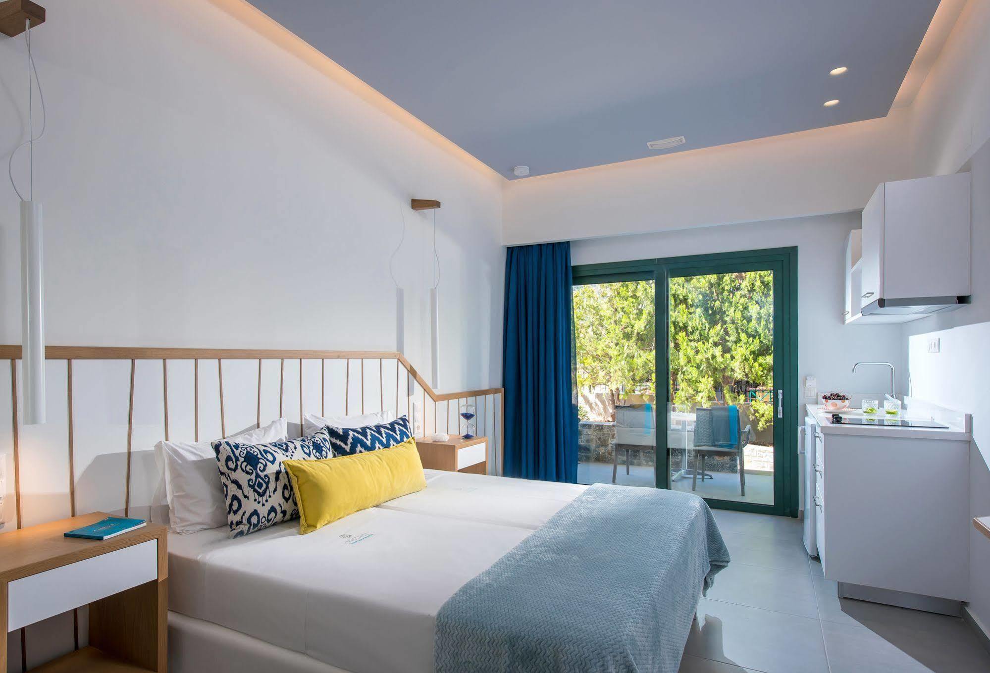 Kristalli Hotel Apartments マリア エクステリア 写真