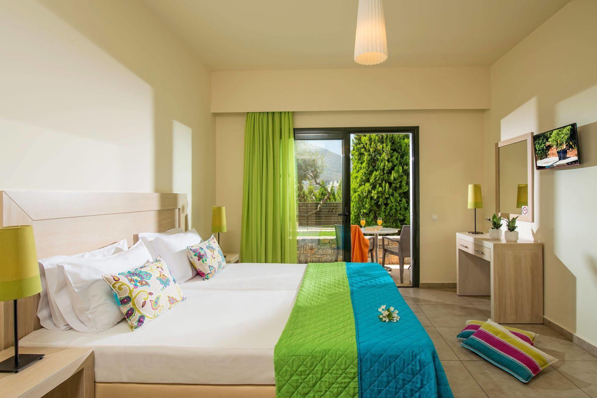 Kristalli Hotel Apartments マリア エクステリア 写真